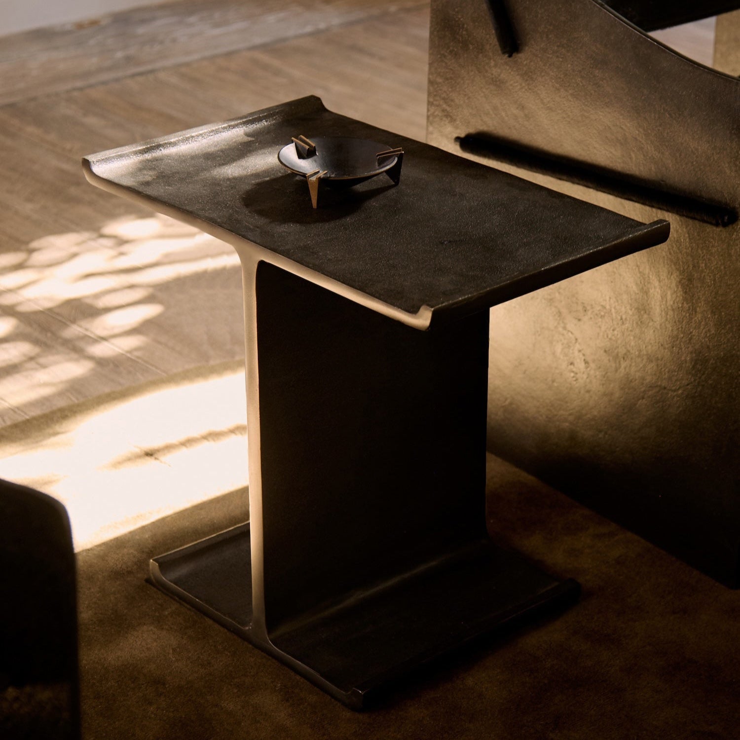 Table d'appoint à poutre en I